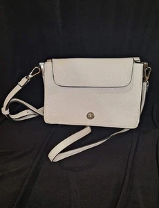 Steve Madden Umhängetasche weiß Leder silber Hardware keine Probleme. - Bild 1 von 9