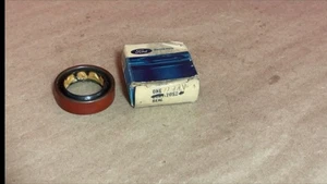 Nuevo de Lote Antiguo 1972 1973 1974 Ford Pinto Mercury Capri Inglés 4 Velocidades Transmisión Eje Trasero Sello - Imagen 1 de 4