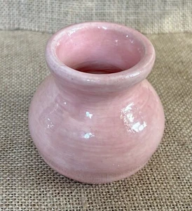 Vintage hellrosa Mini Vase Kunstkeramik Landhaus Oma Oma Kern rustikal - Bild 1 von 5