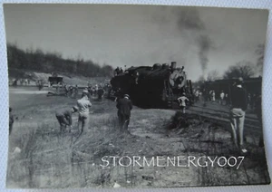 Clinton MA Railroad Engine House, B&M 3232 Locomotive, Camera Enthusiasts photo - Picture 1 of 2