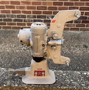 G.B. Bell & Howell Proiettore 8 mm modello 606H - Foto 1 di 10