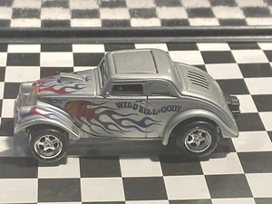 1/64 1933 WILLYS COUPE SILVER WITH FLAMES WILD BILL GODY M8 - Picture 1 of 4
