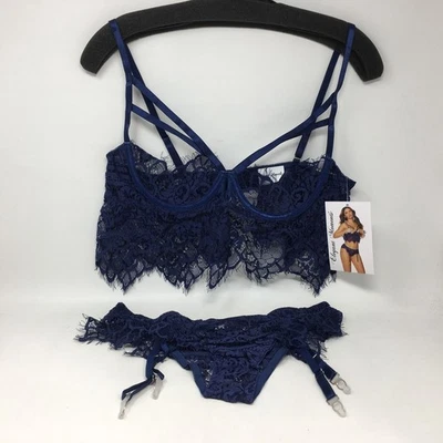 Elegant Moments Cami y Panty/Garter Set, Talla S - Azul Marino Foto 1 de 4