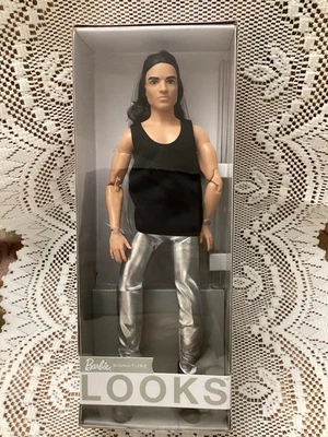 MUÑECA CARA RAVEN KEN CAM MODELO 9 LOOKS FIRMA BARBIE HECHOS PARA MOVER HCB79 SIN USAR, EN CAJA ORIGINAL Foto 1 de 4