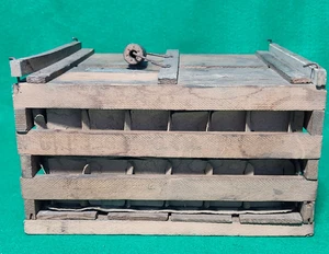VINTAGE ANTIQUE Wooden Egg Crate Carrier W/Orig. Insert Farmhouse Chicken Rustic - Picture 1 of 12