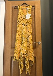 BNWT Derek Lam 10 Crosby Yellow Animal Print Handkerchief Floaty Dress Womens 6 - Picture 1 of 11