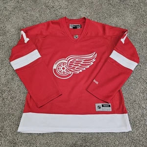 Reebok Detroit Red Wings Ice Hockey #71 Dylan Larkin Jersey Red Womens Medium - Picture 1 of 11