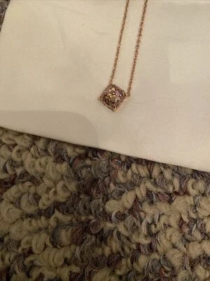 Collar de barra de oro rosa Kate Spade Foto 1 de 4