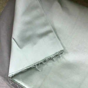 SANDERSON Pale Green Sateen Furnishing Fabric Wonderful Condition 1m X120cms - Picture 1 of 2