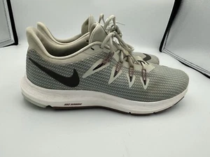 Nike Quest grigio argento chiaro da donna taglia 8,5 - Foto 1 di 11