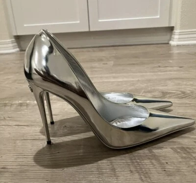 Zapatos de salón Dolce & Gabbana para mujer plateados metálicos nuevos en caja talla 40 Foto 1 de 4