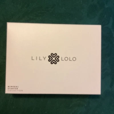 Lily Lolo Mineral Foundation & Baby Buki Brush Starter Kit - Image 1 of 4