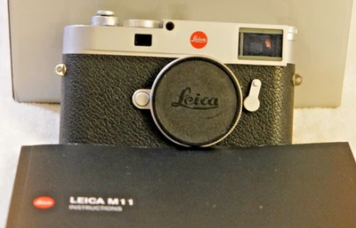LEICA M11 prata ESTADO PERFEITO+++ **LEIA** com caixa original, descanso para o polegar, liberação suave - Imagem 1 de 4
