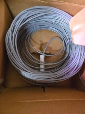 COMMSCOPE RG6 RG-6 СЕРЫЙ 1000 ФУТОВ КАБЕЛЬ С МЕШКОМ РАЗЪЕМОВ 18AWG МЕДИ - Изображение 1 из 4