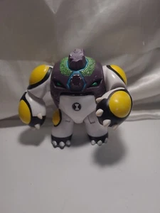 Ben 10 Omni-Enhanced Cannon Bolt Action Figure Playmates - Picture 1 of 3