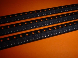 100x SMD Schottky Diode BAT54 30V / 200mA - Picture 1 of 2