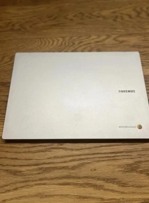 Samsung Chromebook 4 11,6" (Intel Celeron N4000, 4GB RAM, 64GB eMMC) Notebook - - Immagine 1 di 4