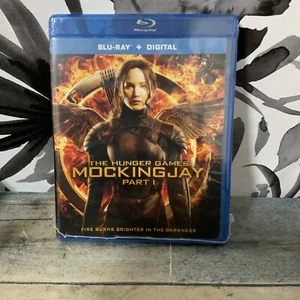 π The Hunger Games: Mockingjay Part 1 - Picture 1 of 2