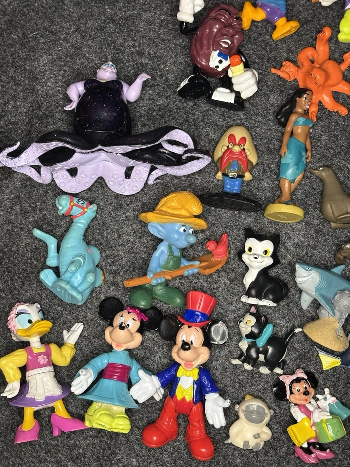 Винтажный ПВХ мультфильм фигурка лот 30 + Disney Looney Tunes Hanna-Barbera смешанные игрушки - Изображение 1 из 4