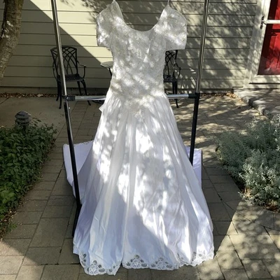 Alfred Angel Vintage Satin Wedding Gown White Modest Sz 10 Never Worn - Image 1 of 4