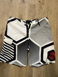 Quiksilver Board Shorts Atletico Surf Performance Nuoto Acqua Uomo Taglia 36 - Foto 1 di 5