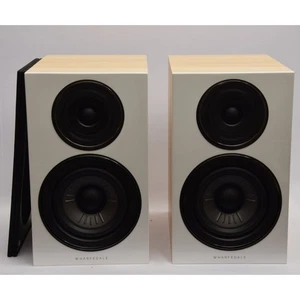 Altavoces de montaje de pie bidireccional Wharfedale Diamond 12,2, 120 W, roble claro (U) - Imagen 1 de 9