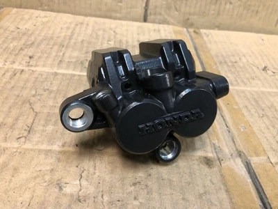 Genuine Honda GL1100 Front Brake Caliper SC02 Gold Wing - Изображение 1 из 4