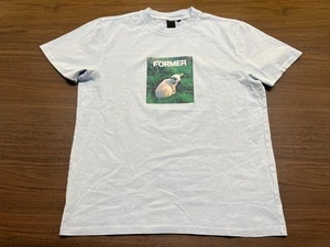 Camiseta Former Skateboards "Innocence" Azul Claro - Mediana - Imagen 1 de 3