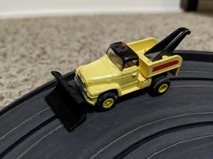 AURORA THUNDERJET ABSCHLEPPWAGEN SCHNEEPFLUG Tjet T-JET Mack Int'l Wrecker VIBRATOR BLK - Bild 1 von 5