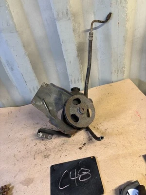 Camión Dodge W150 W250 1987 1991 1989 4x4 Ramcharger bomba/soportes dirección asistida Foto 1 de 4