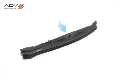 2020-2025 CADILLAC CT4 FRONT RIGHT PASSENGER SIDE FENDER REARWARD INSULATOR OEM - Image 1 of 4