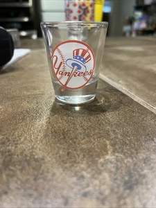 OLDER YANKEES BASEBALL SHOT GLASS UNCLE SAM HAT THEME With Sticker - Picture 1 of 6