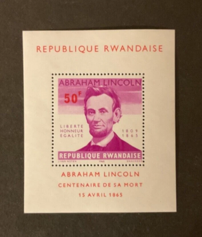 Ruanda Scott #98 nunca articulado - Imagem 1 de 1