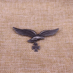 World War II Germany Vintage Pilot Badge Air Force Cap Badge brooch with box - Picture 1 of 2