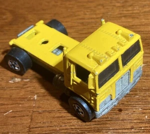 Hot Wheels American Tipper Cab Semi Truck Yellow Made in Maylasia - Picture 1 of 6