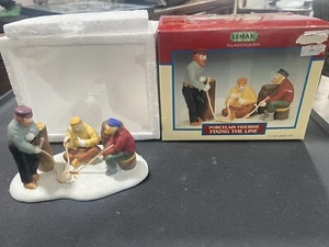 Lemax Christmas Village Collection Fixing The Line, W Box FREE Shipping - Picture 1 of 6
