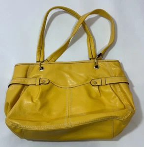 Relic Yellow Faux Leather Shoulder bag Hobo Style Purse Gold tone Hardware - Picture 1 of 14