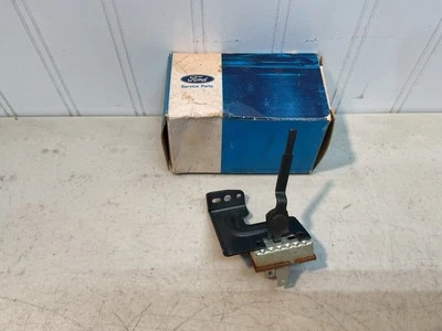 NOS 1972-1976 FORD GRAN TORINO & 1977-1979 THUNDERBIRD LTD II HEATER SWITCH - Image 1 of 4
