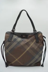 Bolso de Mano Burberry Buckleigh Empacable Estampado a Cuadros - Imagen 1 de 18