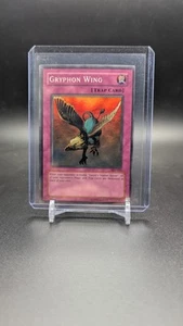 YuGiOh! - Gryphon Wing SDP-050 Super Rare Unlimited Edition Vintage - Picture 1 of 2
