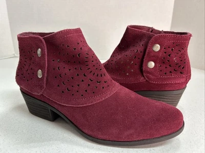 Женские замшевые сапоги Baretraps модель Gaige с лазерной резкой размер 8 M - Изображение 1 из 4