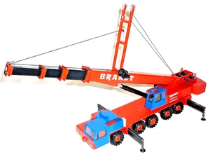 Modelo publicitario de grúa de coche Conrad 2081 Demag AC 435 BRANDT con Superlift 1:50 - Imagen 1 de 7