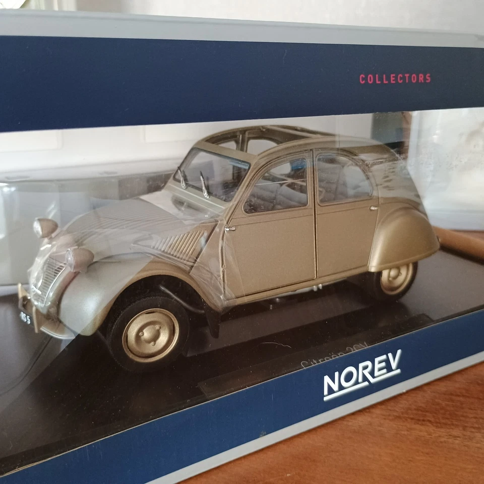 CITROEN 2CV A grise  de 1950 NOREV 1/18e ref 181497 - Photo 1/4