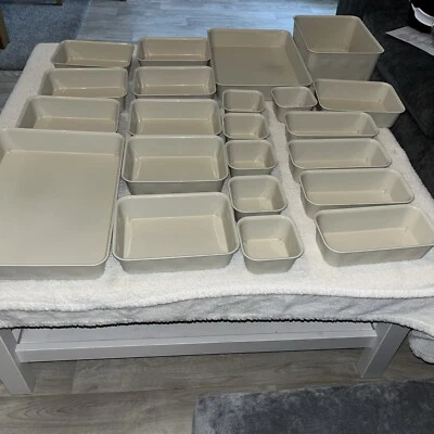 2 IKEA NOJIG Sortierbox Aufbewarung Box ordnen Kiste Kunststoff beige 20x10x5 cm - Bild 1 von 4