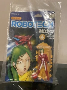 Vintage 1985 ROBOTECH Miriya Red Suit Action Figure Matchbox - Picture 1 of 2