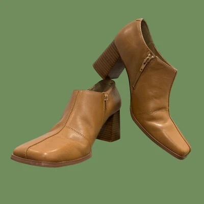 Botines de Colección Prima Cuero Tostado Puntera Cuadrada Parte Superior Baja Zapatos de Tacón Bloque EE. UU. 7.5 Foto 1 de 4