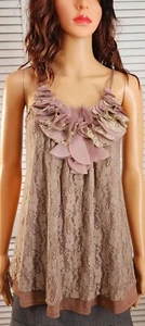 Daytrip M fully lined petal neckline lace tank - Bild 1 von 4