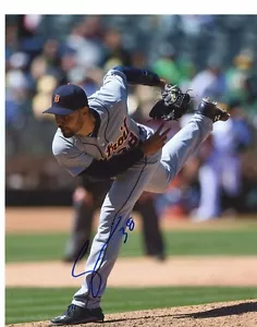 JOAKIM SORIA DETROIT TIGERS SIGNED AUTOGRAPHED 8X10 PHOTO W/ COA - Picture 1 of 1