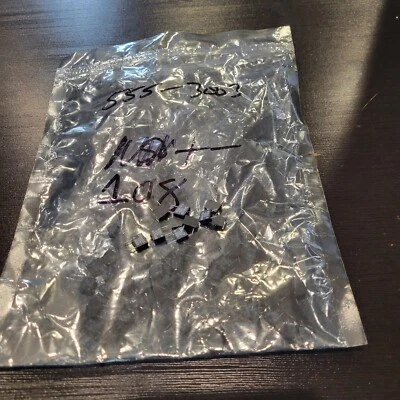 (100 PCS)  555-3003 dialight LED Uni-Color Red 650nm 2-Pin  NEW USA $49 - Image 1 of 2