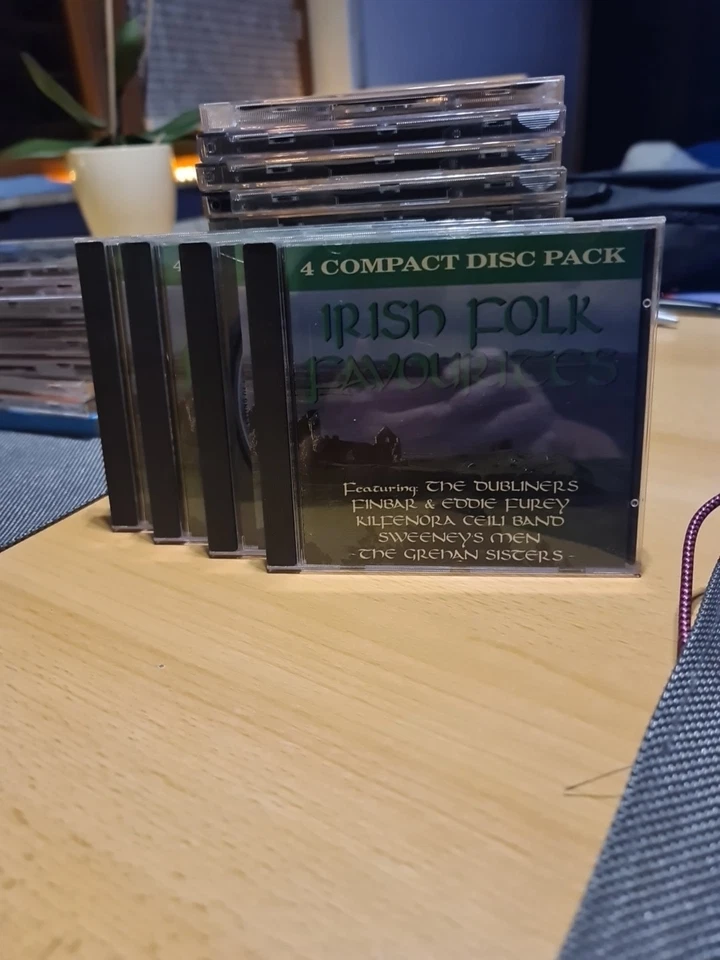 4CD - Various Artists - Irish Folk Favourites - Castle Records - Bild 1 von 1